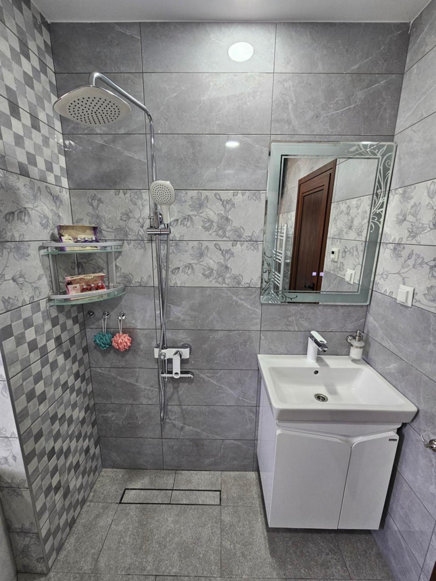 Апартамент Бела / Apartment Bela Raduil Exterior photo